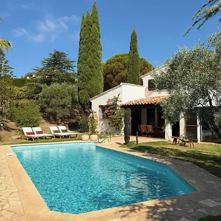 With Sea View And Swimming Pool In St-aygulf Ferienhaus Fréjus